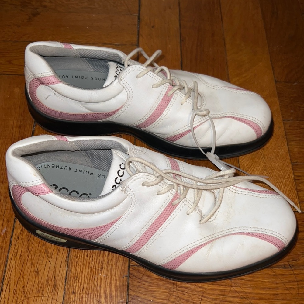 Cleats Ecco Waterproof. Hiking, ice, golf, sports